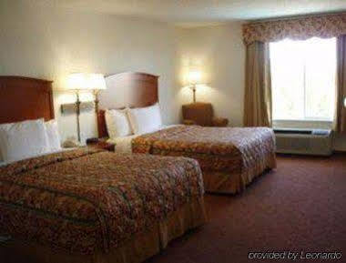 Hotel Days By Wyndham Dallas West 2*